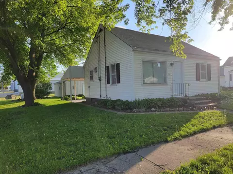 203 W Main St, Lime Springs, IA 52155