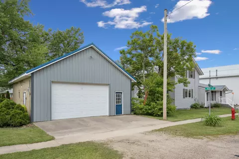 155 S 175 S 3rd St, Maynard, IA 50655 photo 5