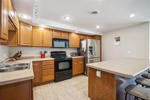 155 S 175 S 3rd St, Maynard, IA 50655 photo 8