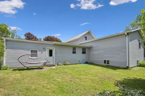 155 S 175 S 3rd St, Maynard, IA 50655 photo 4