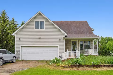 33877 310th St, Cedar Falls, IA 50613