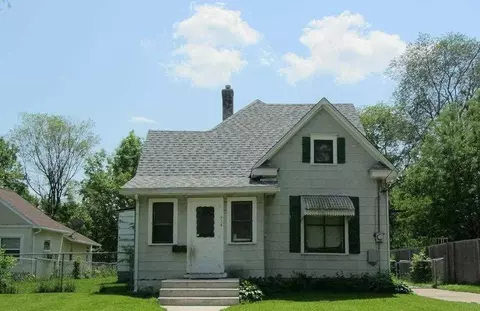 234 Cottage Grove Ave, Waterloo, IA 50703
