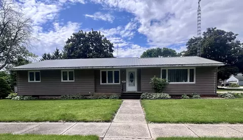 1108 3rd Ave, Ackley, IA 50601