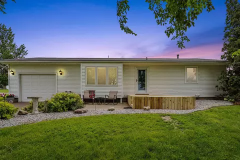 26574 H Ave, Conrad, IA 50621