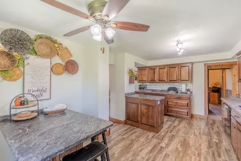 409 Oak St, Sumner, IA 50674 photo 9