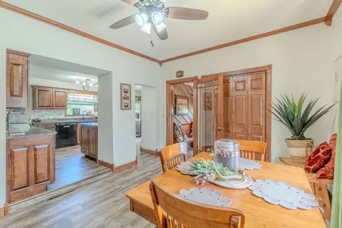 409 Oak St, Sumner, IA 50674 photo 3