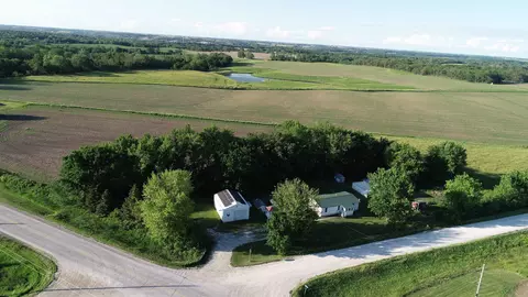 1720 335th, Ainsworth, IA 52201