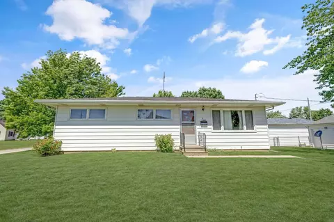 918 Englewood Ave, Waterloo, IA 50701