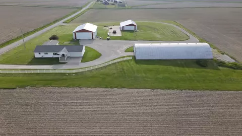 3217 210 St, Dysart, IA 52224