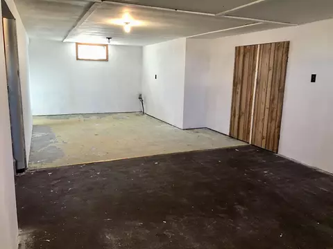 404 E Spring St, New Hampton, IA 50659 photo 26