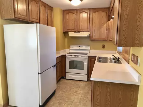 404 E Spring St, New Hampton, IA 50659 photo 7