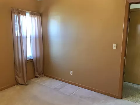 404 E Spring St, New Hampton, IA 50659 photo 18