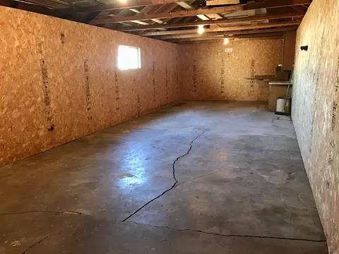 404 E Spring St, New Hampton, IA 50659 photo 29