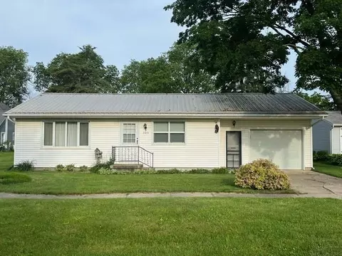 305 N 3rd St, Quasqueton, IA 52326