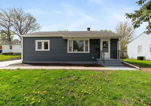 1222 Cornwall Ave, Waterloo, IA 50702