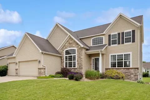 1417 Quail Ridge Rd, Cedar Falls, IA 50613