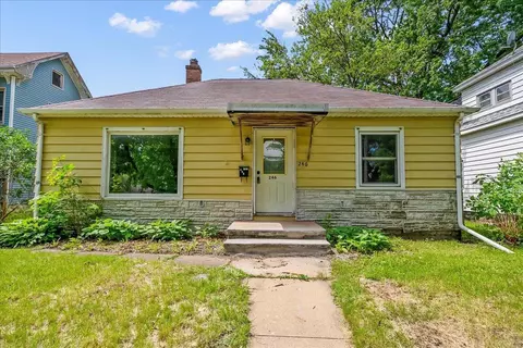 246 Denver St, Waterloo, IA 50701