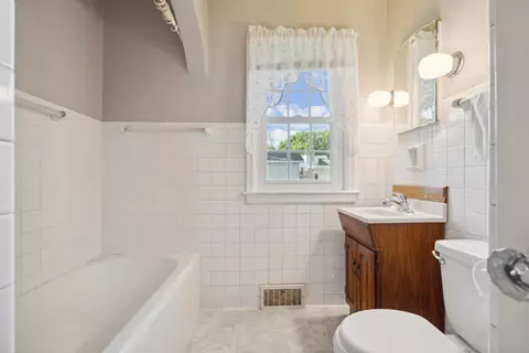 1456 Bertch Ave, Waterloo, IA 50702 photo 11