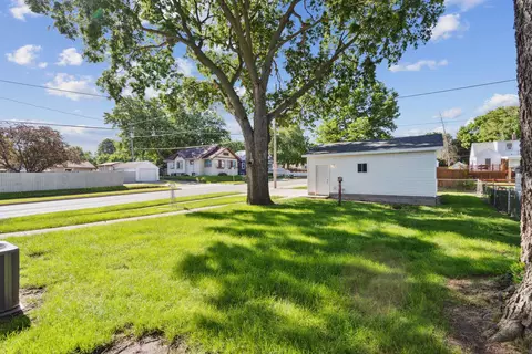 1456 Bertch Ave, Waterloo, IA 50702 photo 19