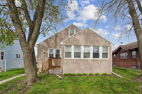141 Hope Ave, Waterloo, IA 50703