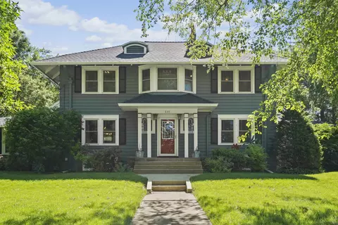 237 Lovejoy Ave, Waterloo, IA 50701