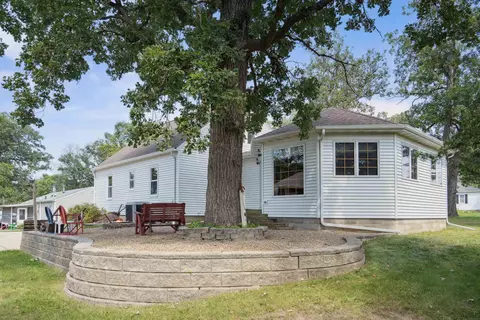 460 S Hackett Rd, Waterloo, IA 50701 photo 25