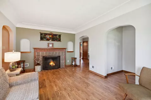 460 S Hackett Rd, Waterloo, IA 50701 photo 10
