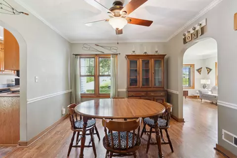 460 S Hackett Rd, Waterloo, IA 50701 photo 11