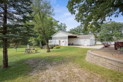 460 S Hackett Rd, Waterloo, IA 50701 photo 24