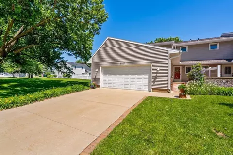 3702 Eastpark Rd, Cedar Falls, IA 50613