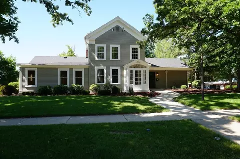 500 Kelly St, Charles City, IA 50616