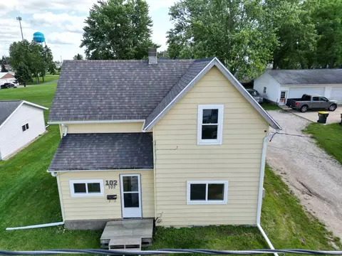 102 SW 5th Ave, Waukon, IA 52172