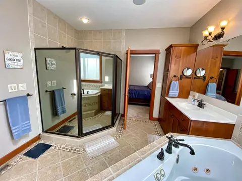 3109 Stratford Ct, Cedar Falls, IA 50613 photo 9