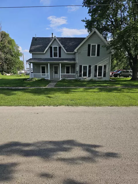 821 Water St, New Hartford, IA 50660