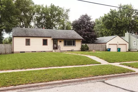 1118 Central, Evansdale, IA 50707