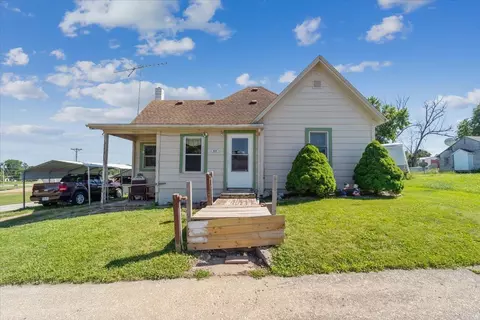905 12th Ave, Eldora, IA 50627