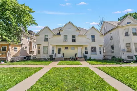 821-823 Wellington St, Waterloo, IA 50702