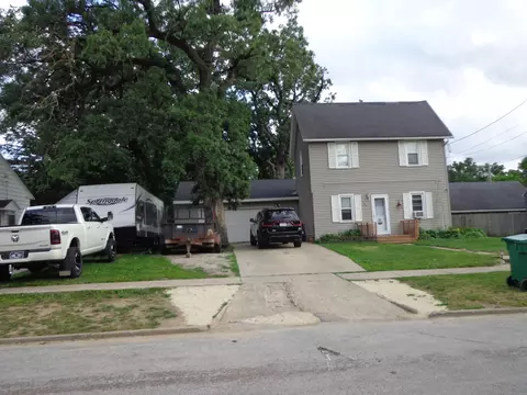 509 SW 7th St, Independence, IA 50644