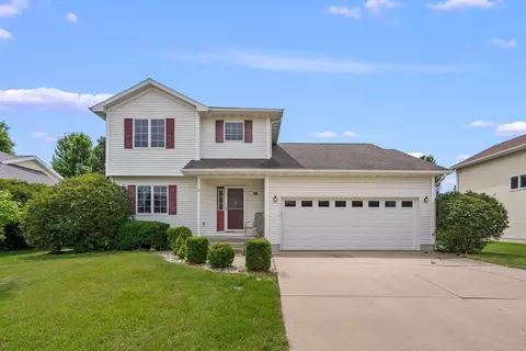 304 Alvarado Ave, Cedar Falls, IA 50613