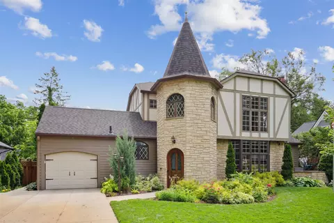 357 Sheridan Rd, Waterloo, IA 50701 photo 3