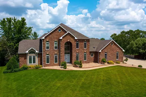 1638 Dakota Dr, Waterloo, IA 50701