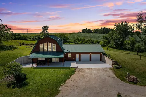17002 Empire Rd, Wadena, IA 52169