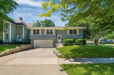 503 Tremont St, Cedar Falls, IA 50613