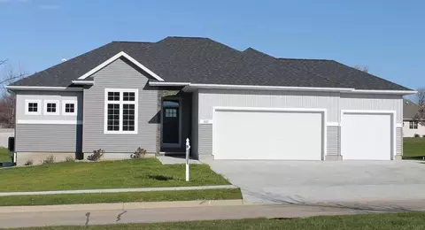 410 Schumacher Blvd, Denver, IA 50622