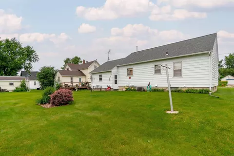 529 E 2nd St, Sumner, IA 50674 photo 15