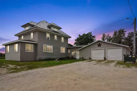 1378 Midway Ave, Tripoli, IA 50676