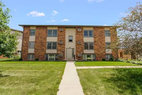 508 Commercial St #E, La Porte City, IA 50651