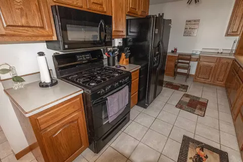 412 Malone Ave, Readlyn, IA 50668 photo 4