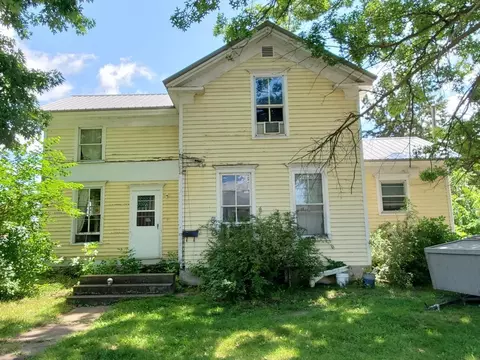 500 SW 6th Ave, Independence, IA 50644