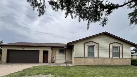 1001 Sunset St, New Hampton, IA 50659